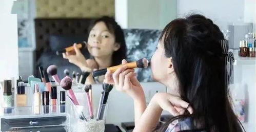 小女孩新皮肤爆料视频,小女孩神秘魅力全解析